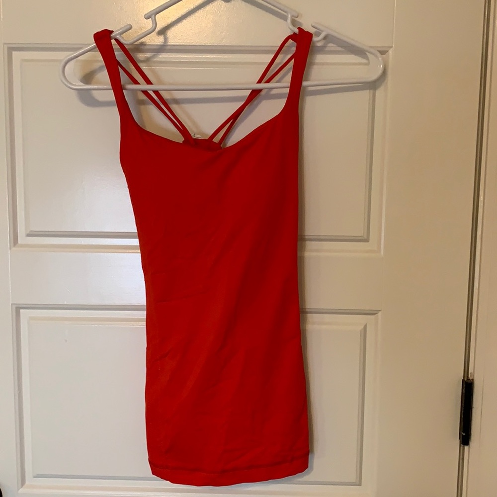 Lululemon tank size 4